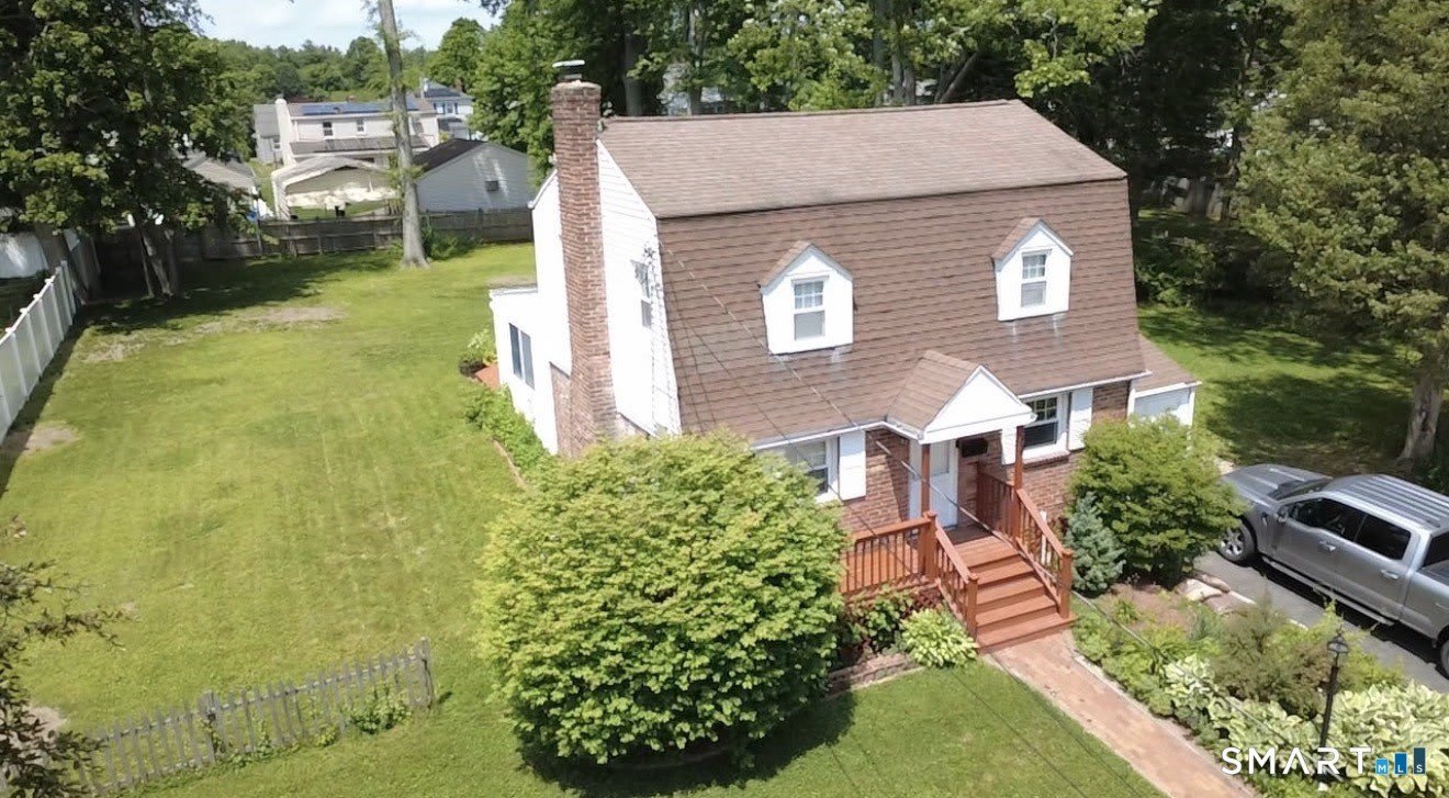 54 Harding Avenue – photo 2
