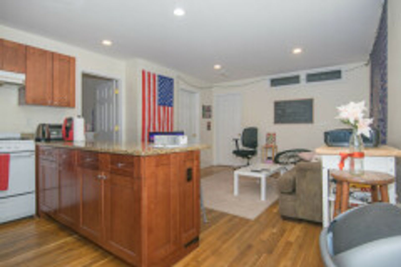AMAZING BROOKLINE 3 BED!!!! – photo 1