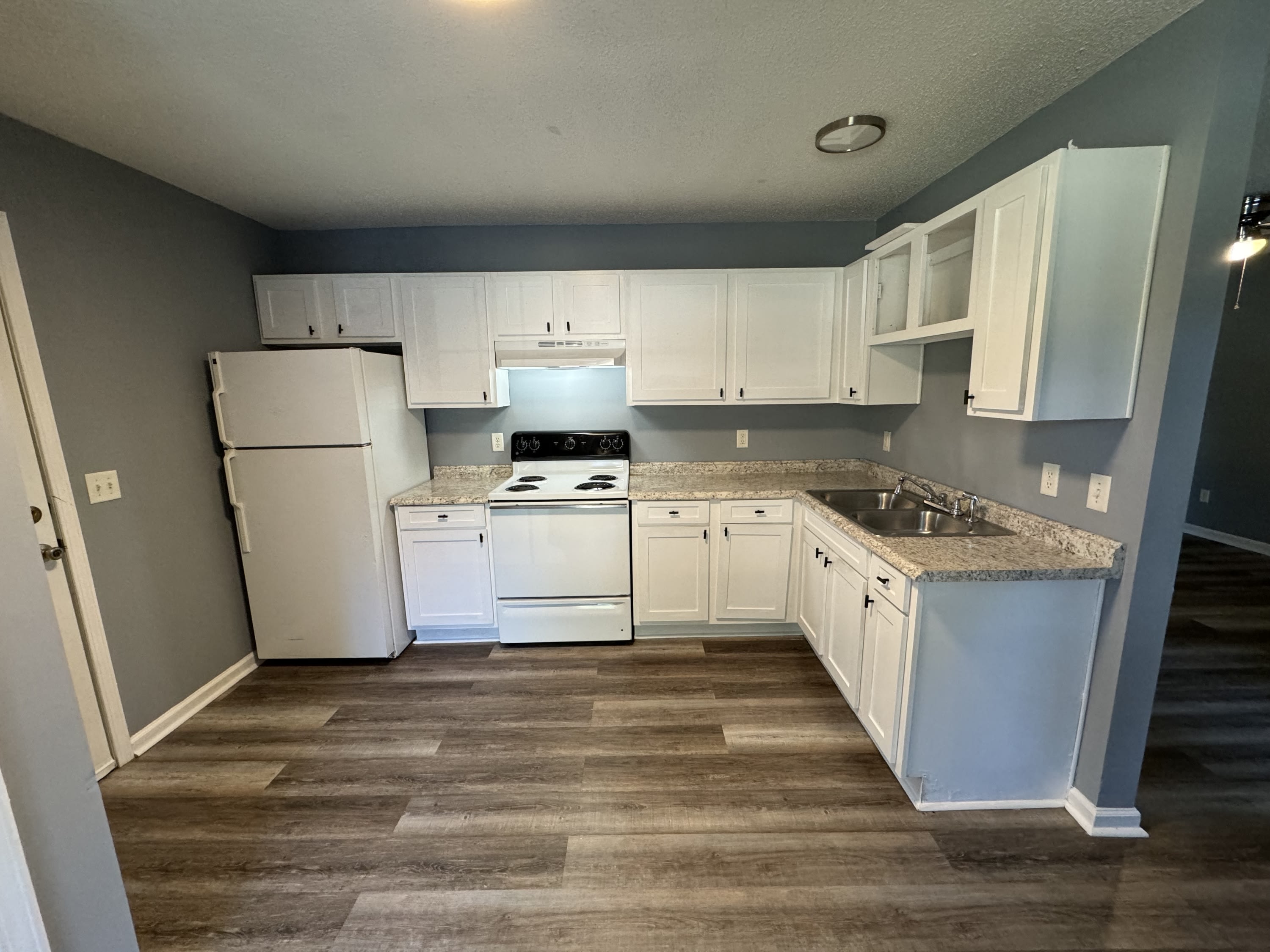 808 Royal St Unit A – photo 4