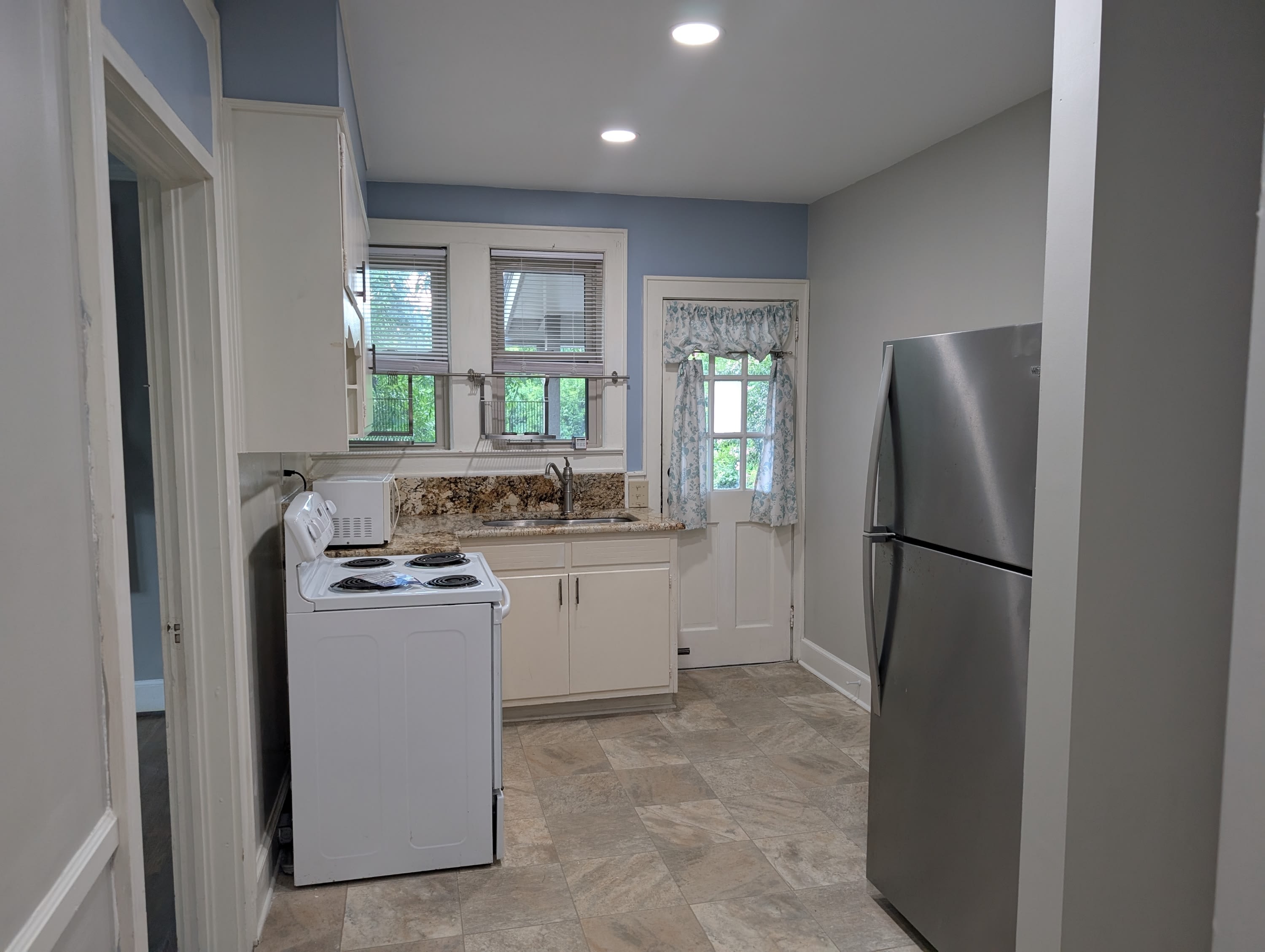 2732 Blossom Street – photo 5