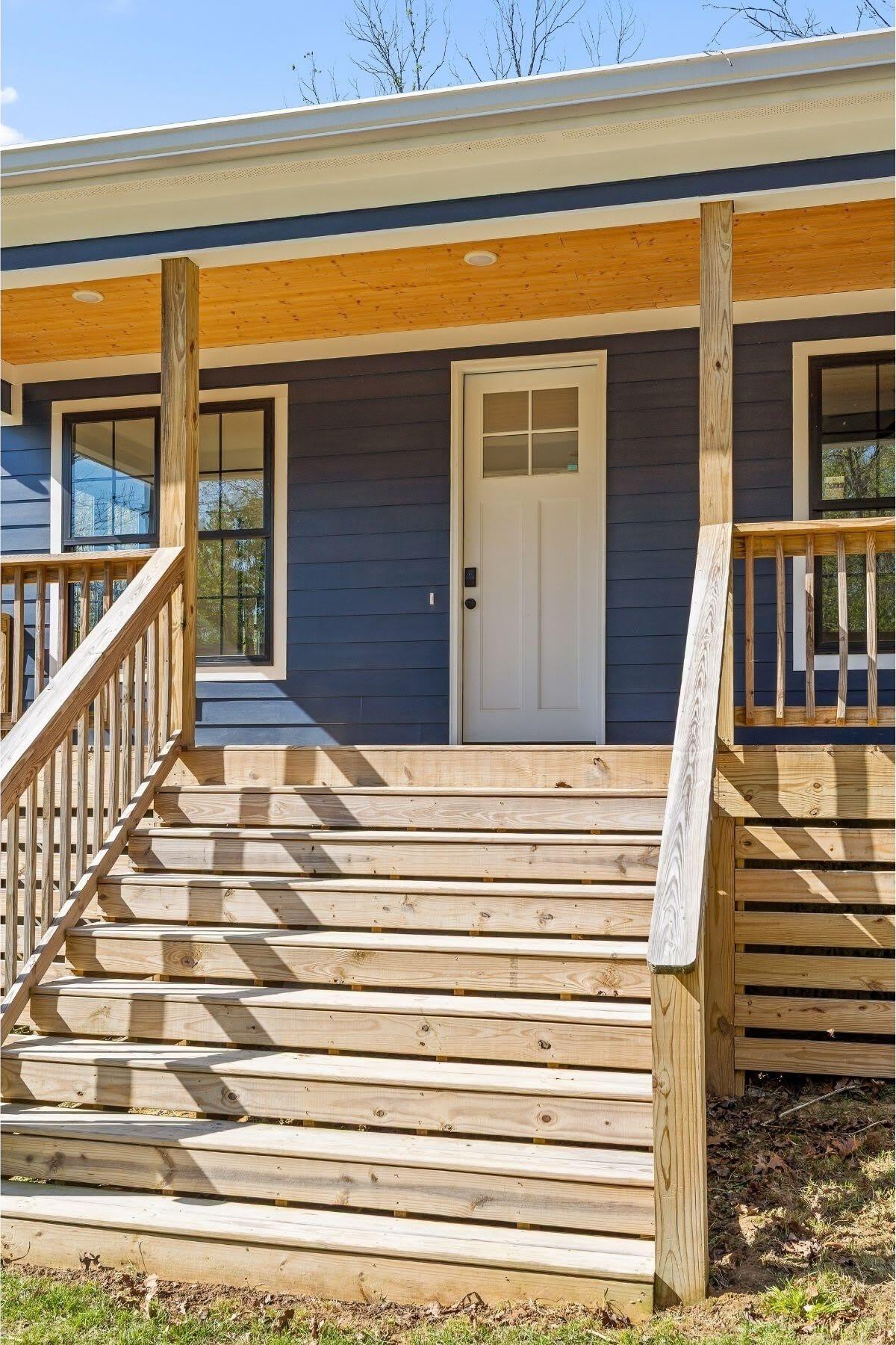 220 Progress Drive – photo 4