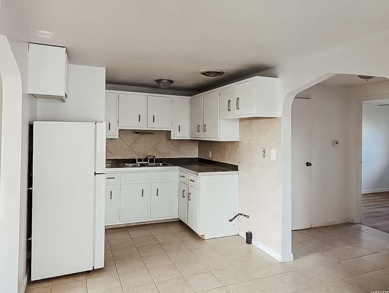 6020 Buffalo Ave., Apt #4 – photo 5