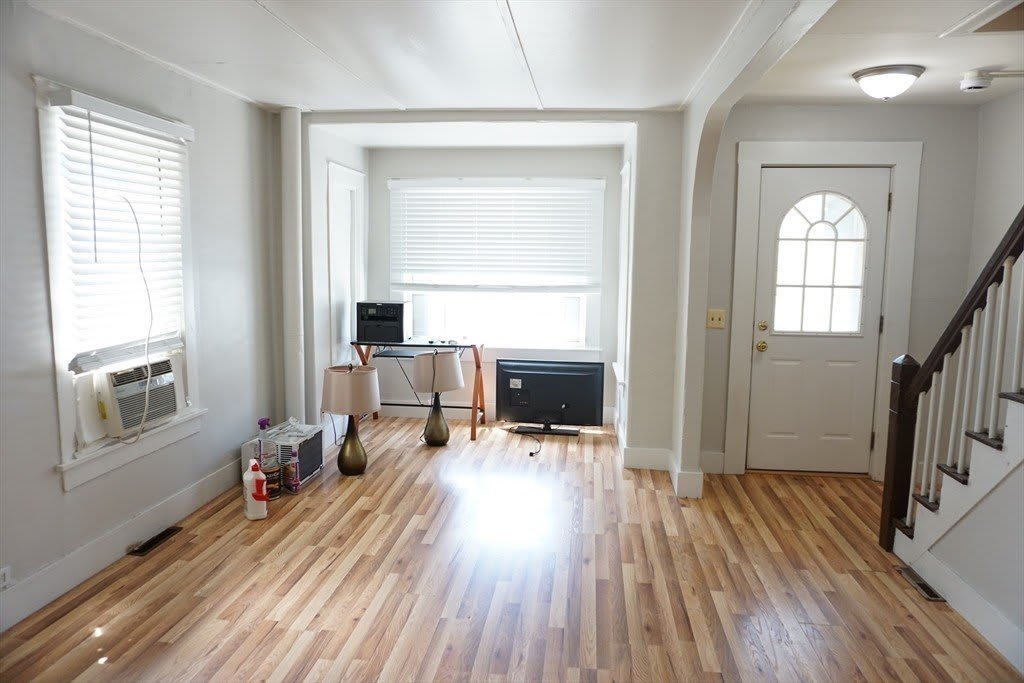 2 Pleasant St – photo 3