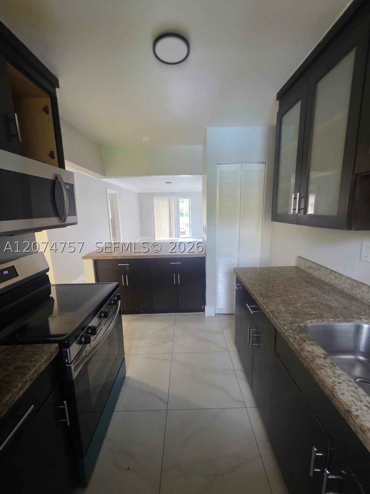 4121 Stirling Rd – photo 2