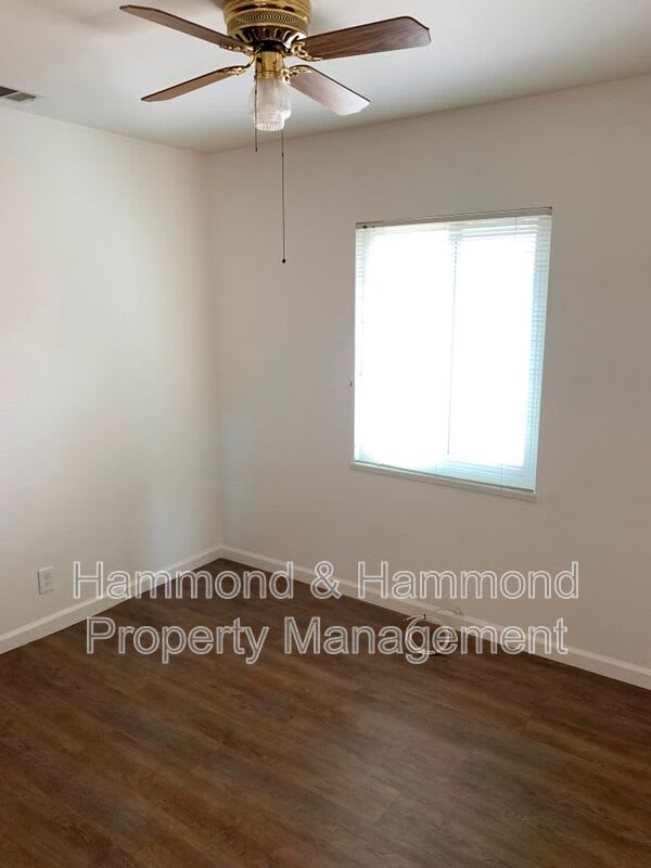 21229 De La Guerra St. – photo 5