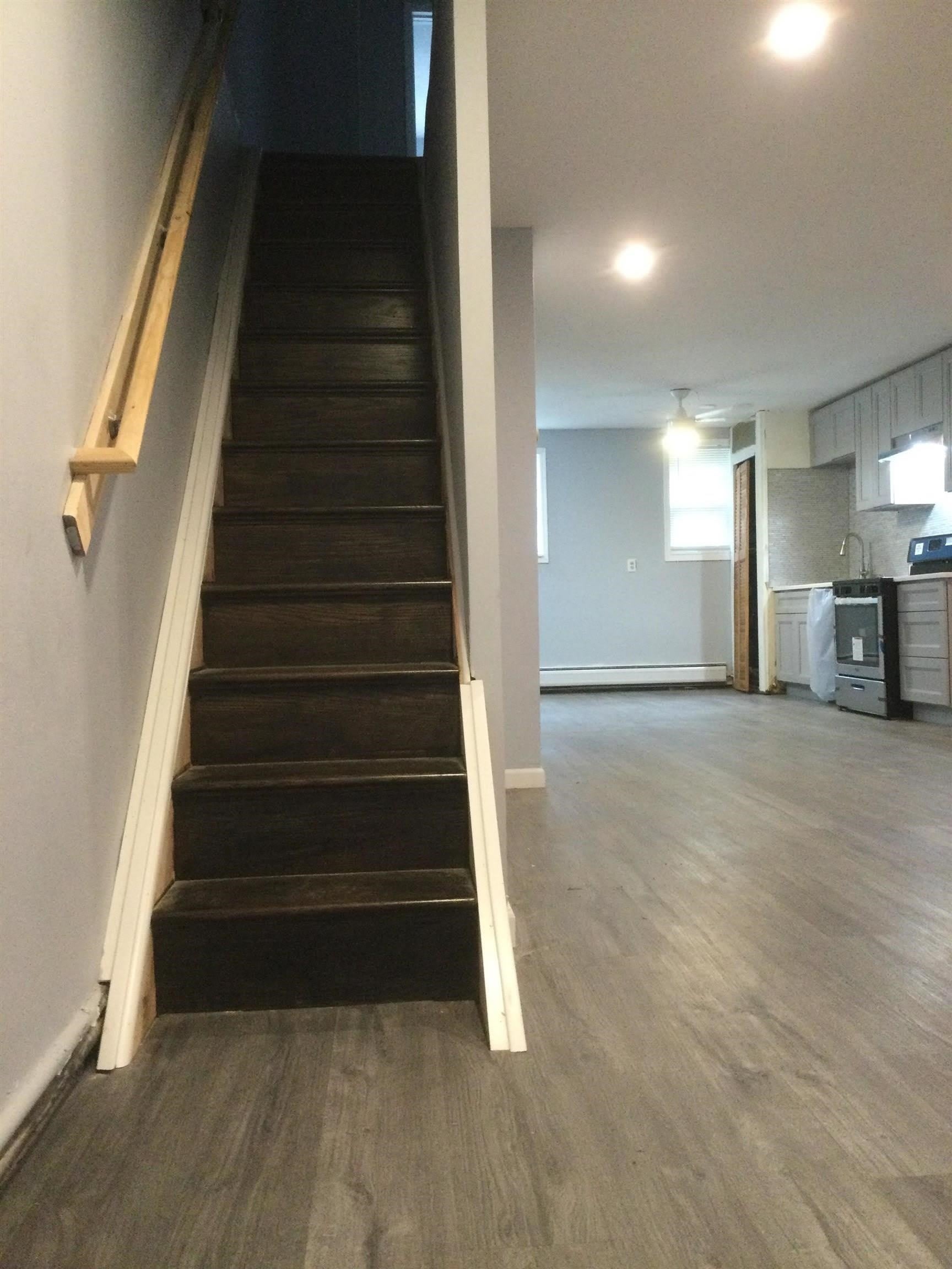196 VAN HORNE ST – photo 2