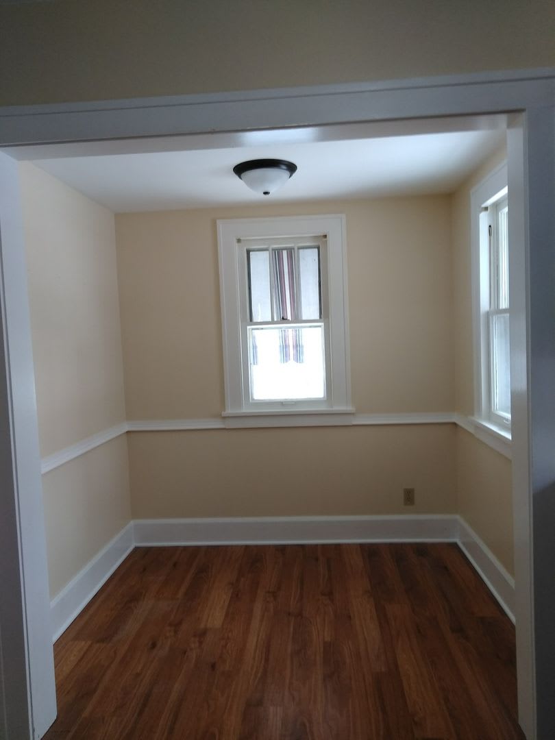 2 Bedroom House with Hardwood Floors – photo 3