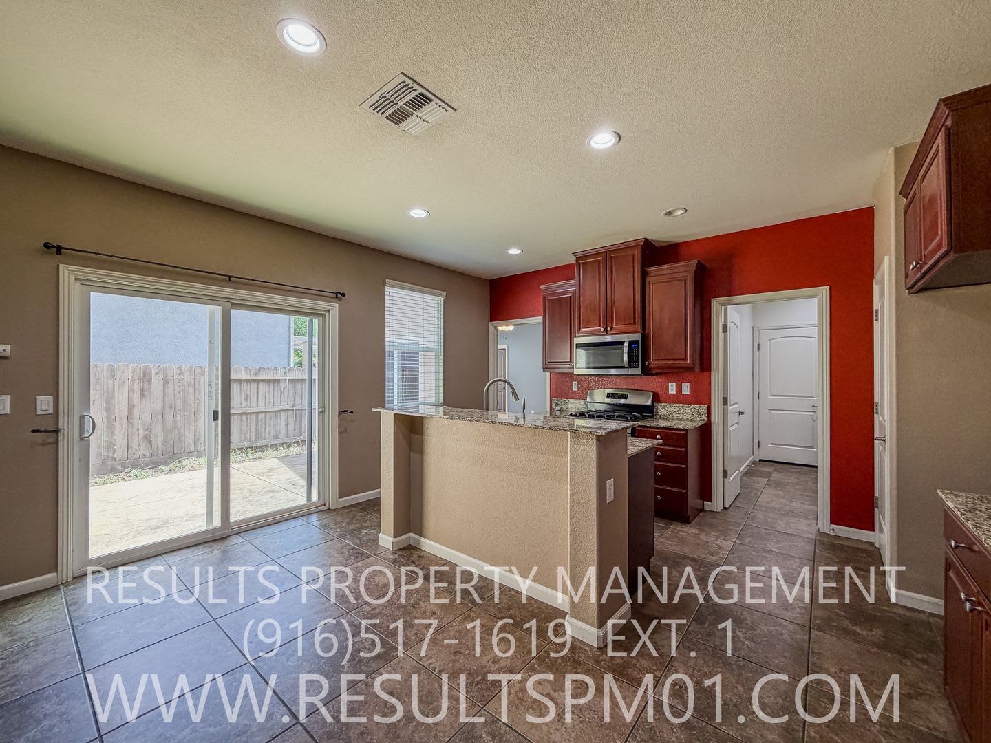 Open Concept Floorplan West Roseville – photo 2