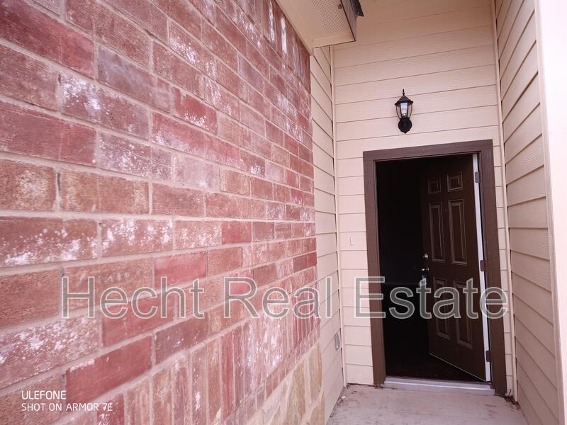 1144 Stanley Way – photo 2