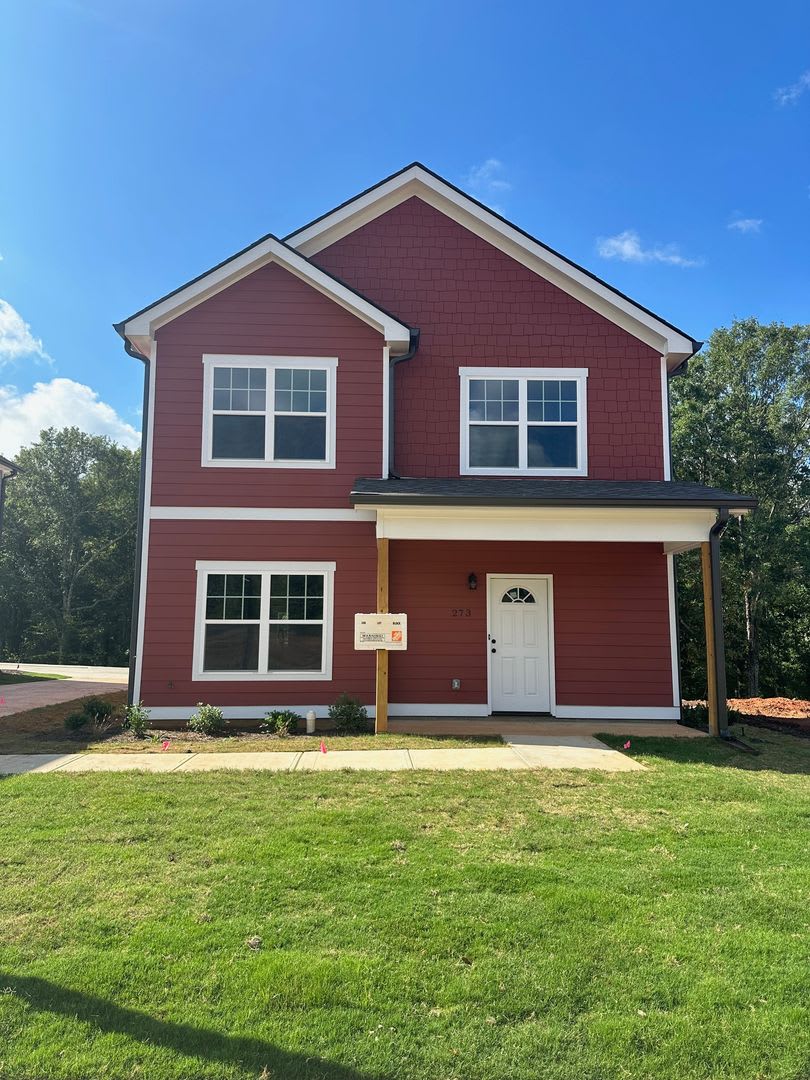 4 Bedroom 4 Bathroom Available – photo 2