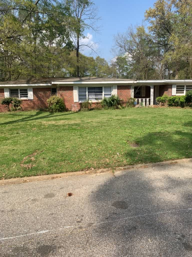 1419 Beaumont Dr. – photo 2