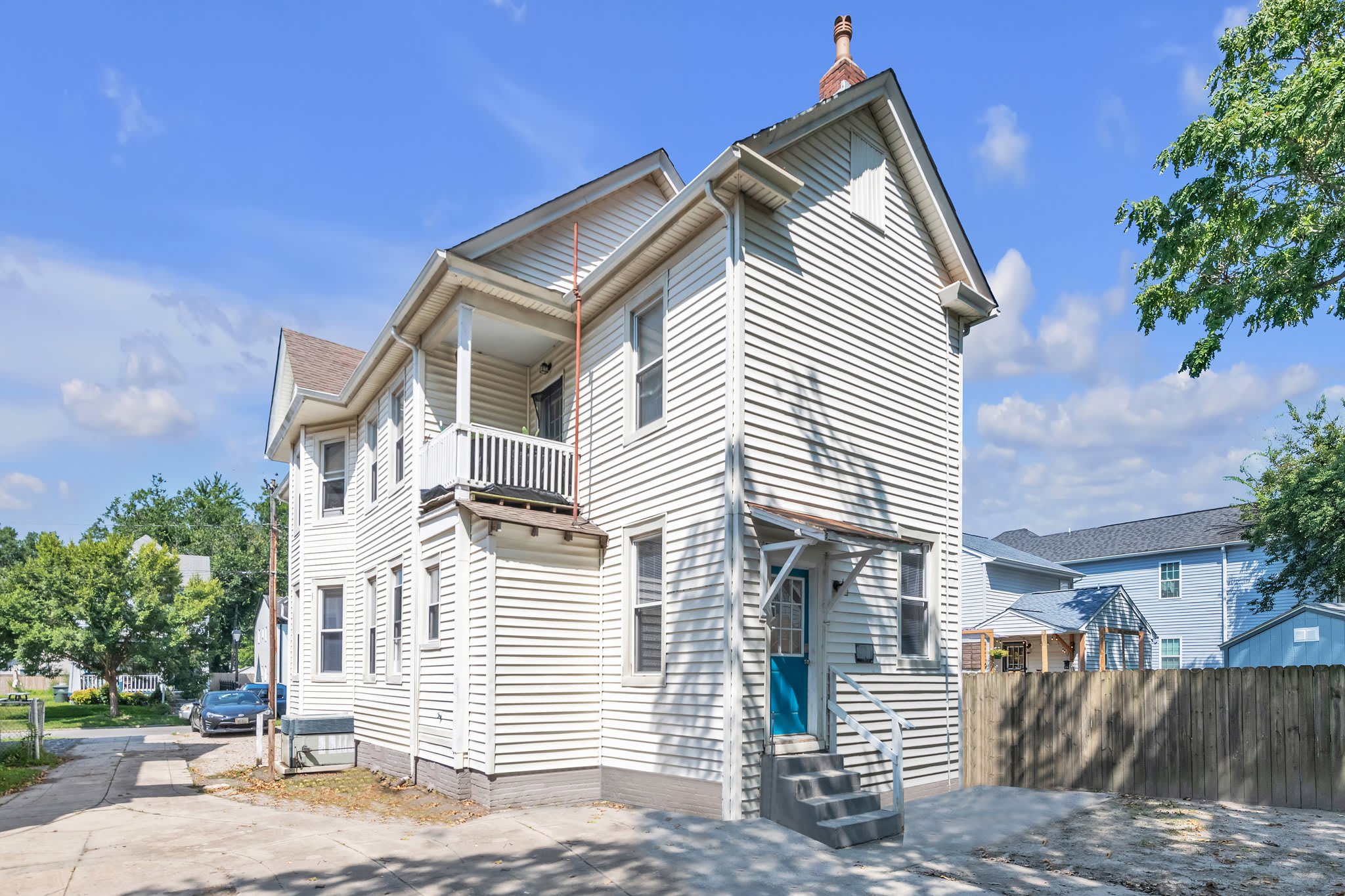 321 W 36th St – photo 3