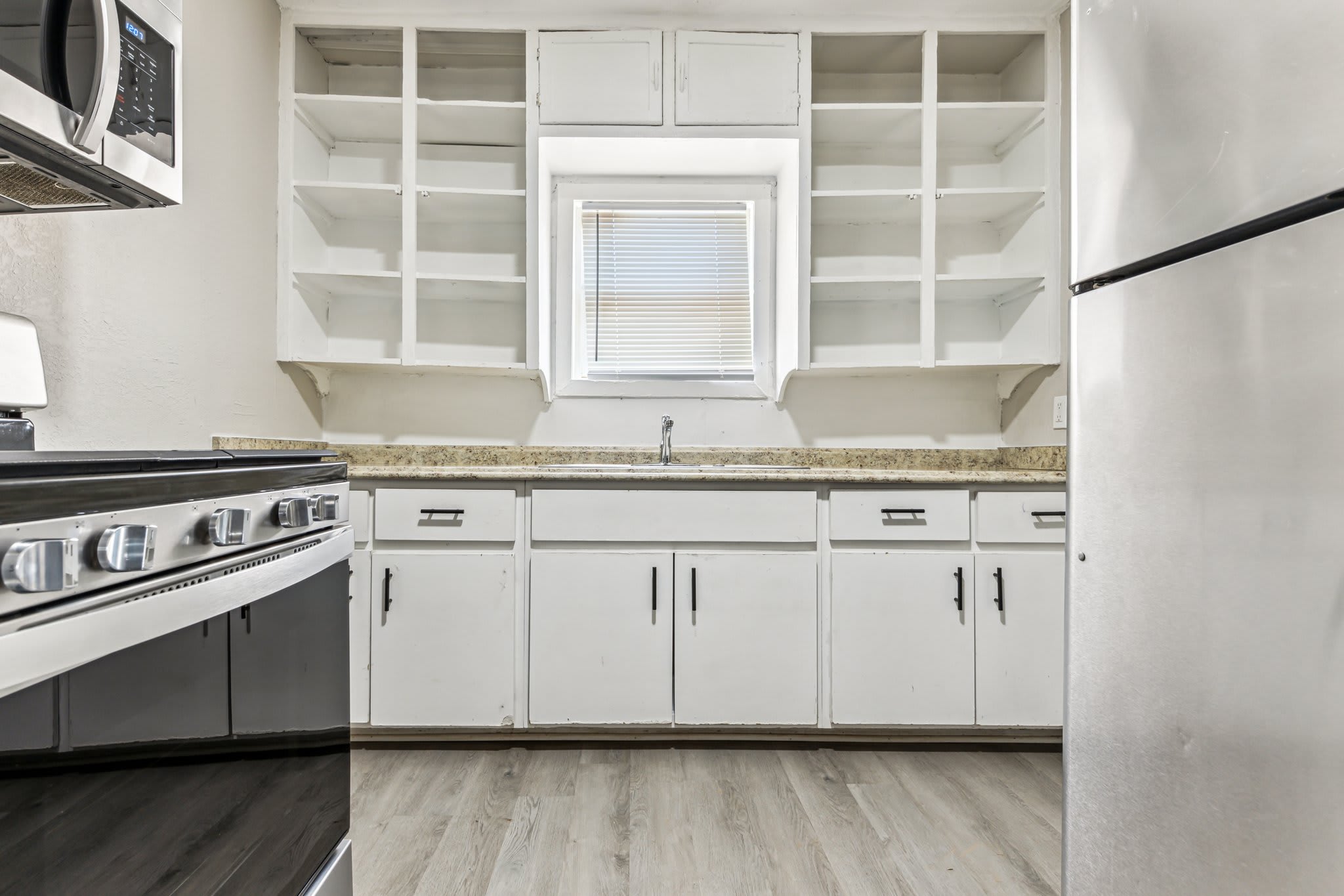 416 West 9th StreetUnit 1 – photo 4