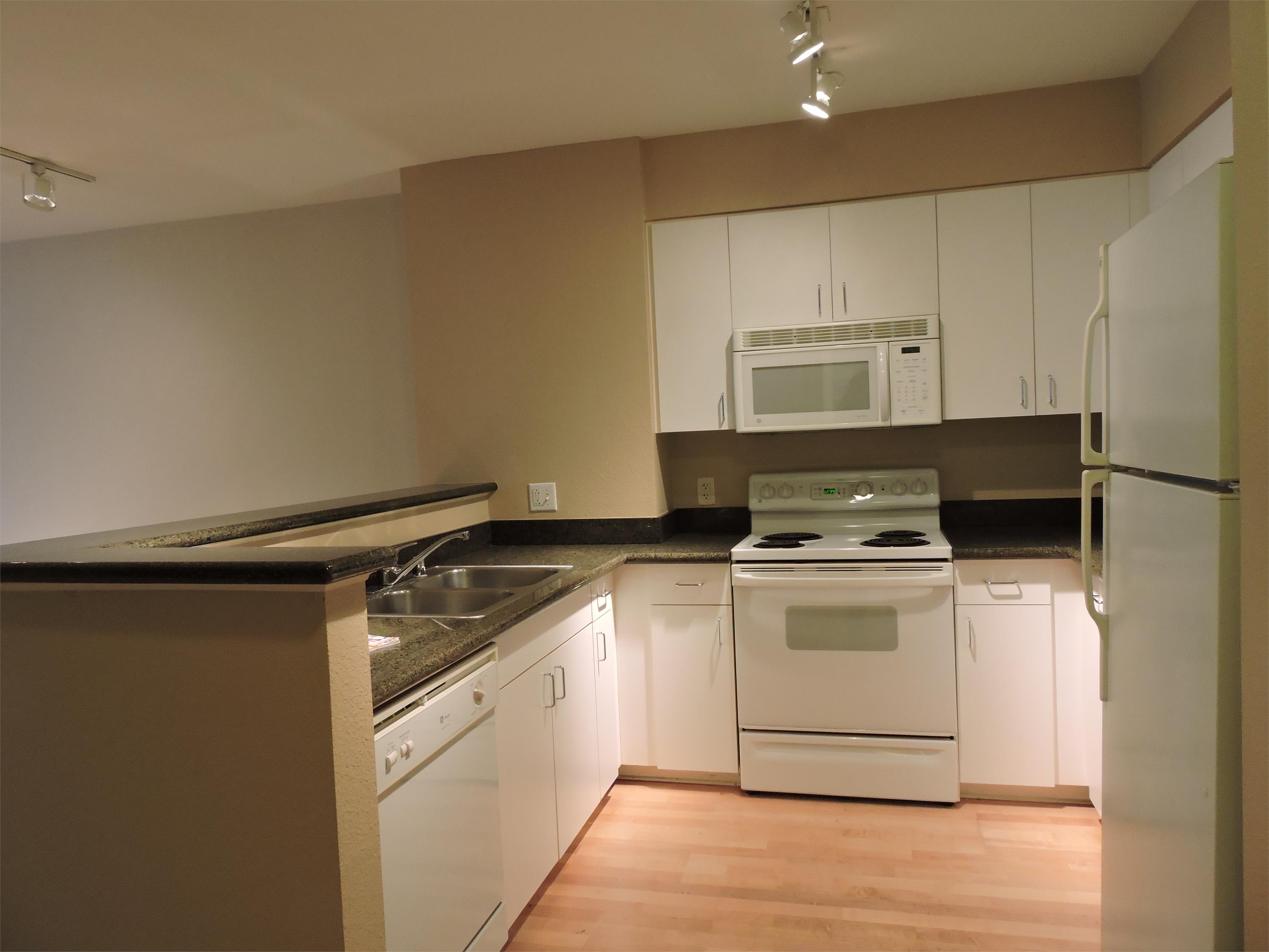 8200 Ocean View Terrace – photo 2