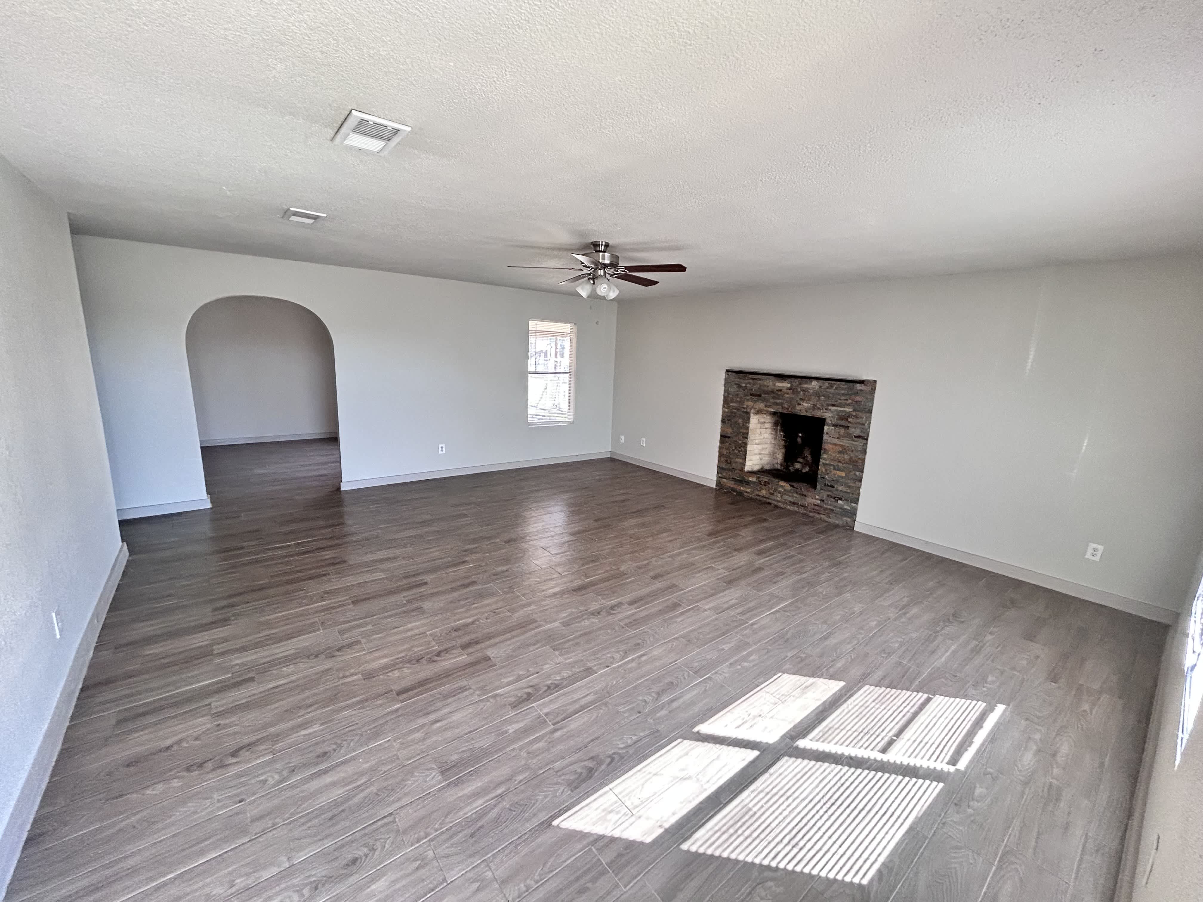 5001 Greenlee Dr – photo 1