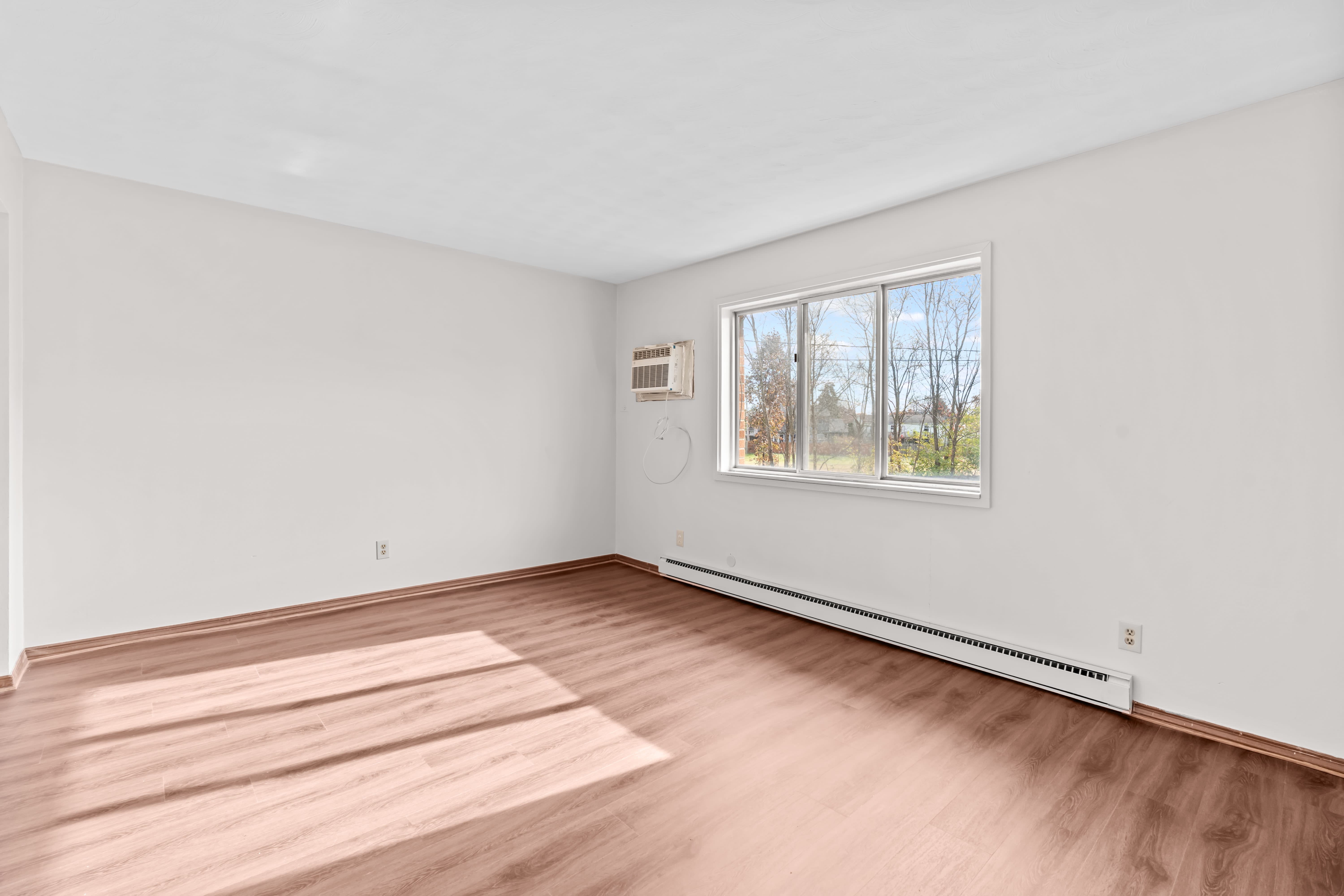 1110 Lewis Ave – photo 4
