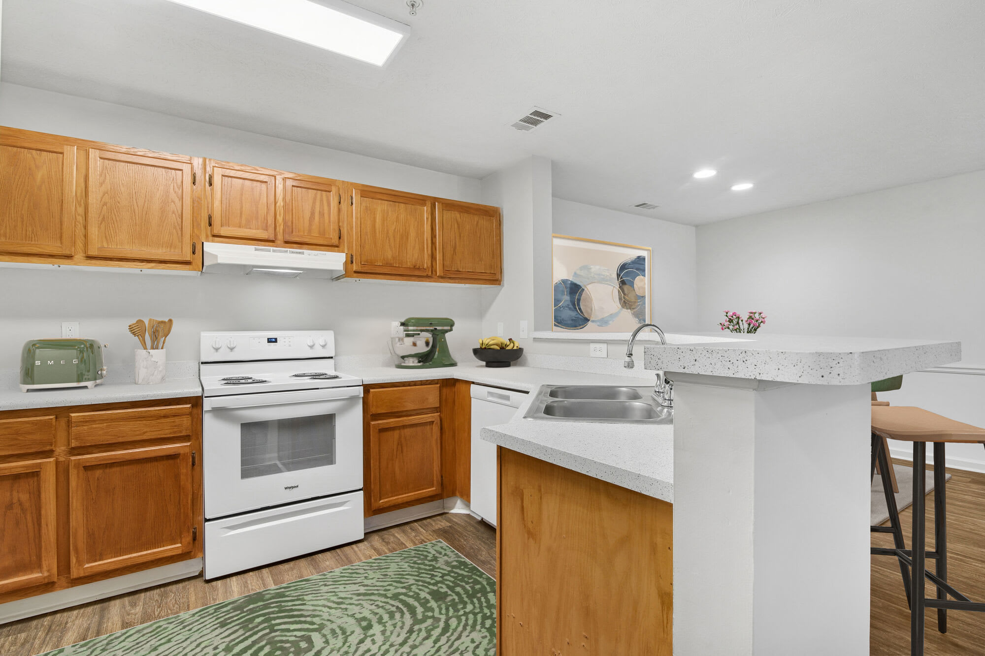 Ellington Woods Apartments – photo 3