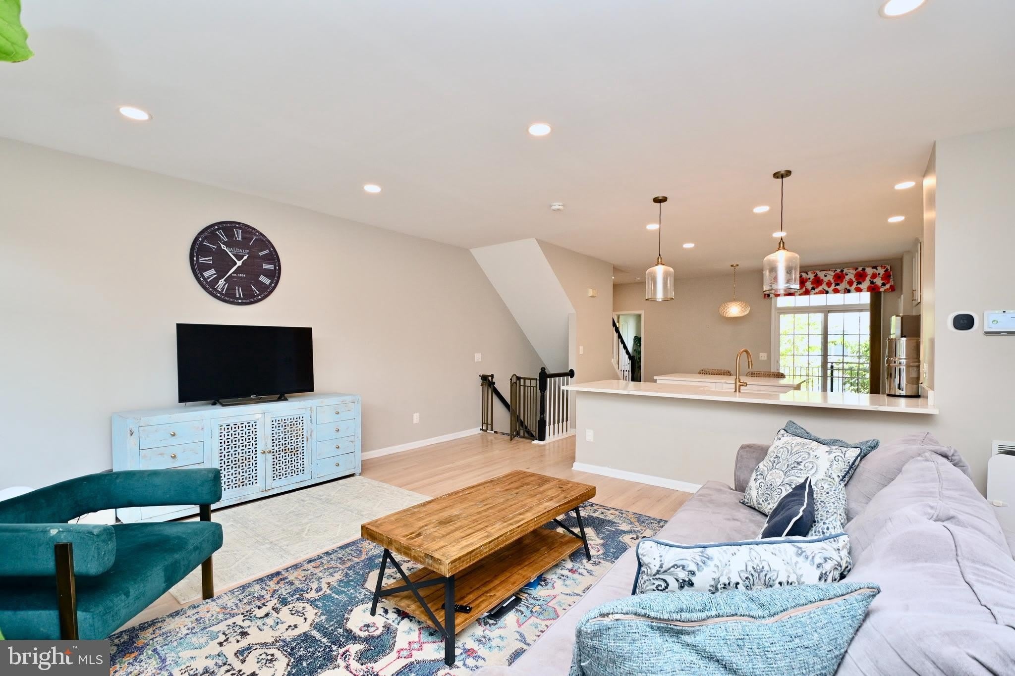6915 ROLLING CREEK Way – photo 4