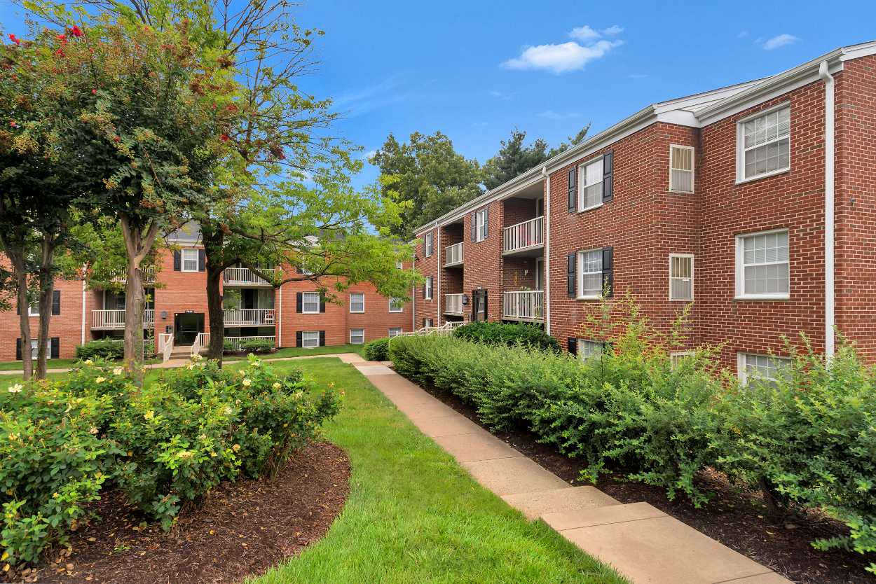 Lerner Springfield Square Apartments – photo 2