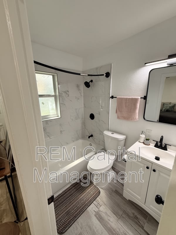 232 30Th Ave N – photo 4