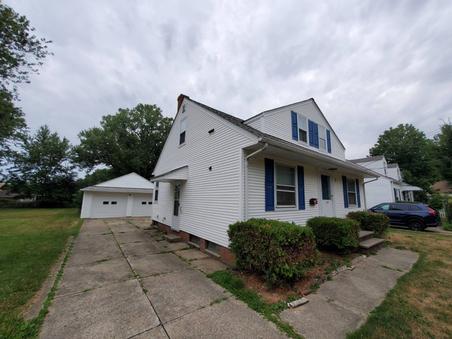 Charming 4-Bedroom Property in Prime Location – photo 4