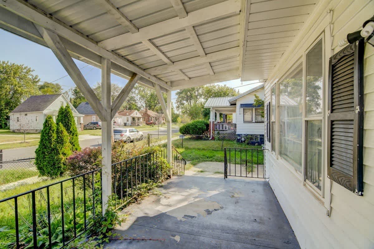 759 E Lawrence St – photo 4