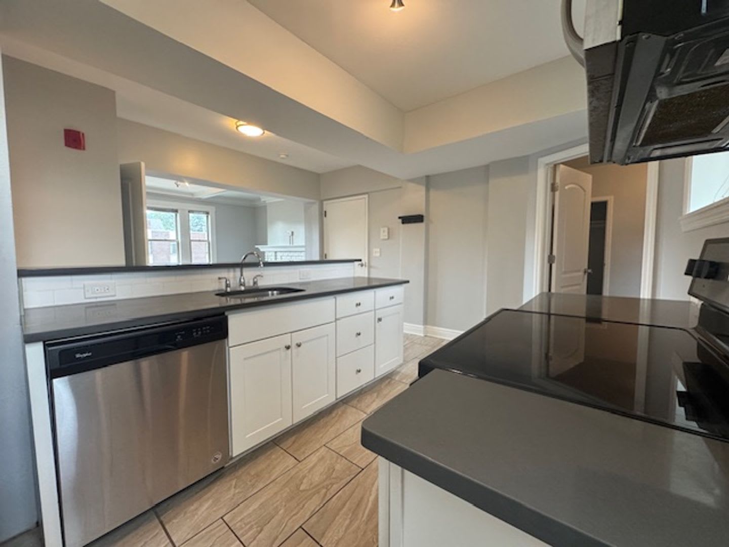 5721 5727 Elwood Street – photo 3