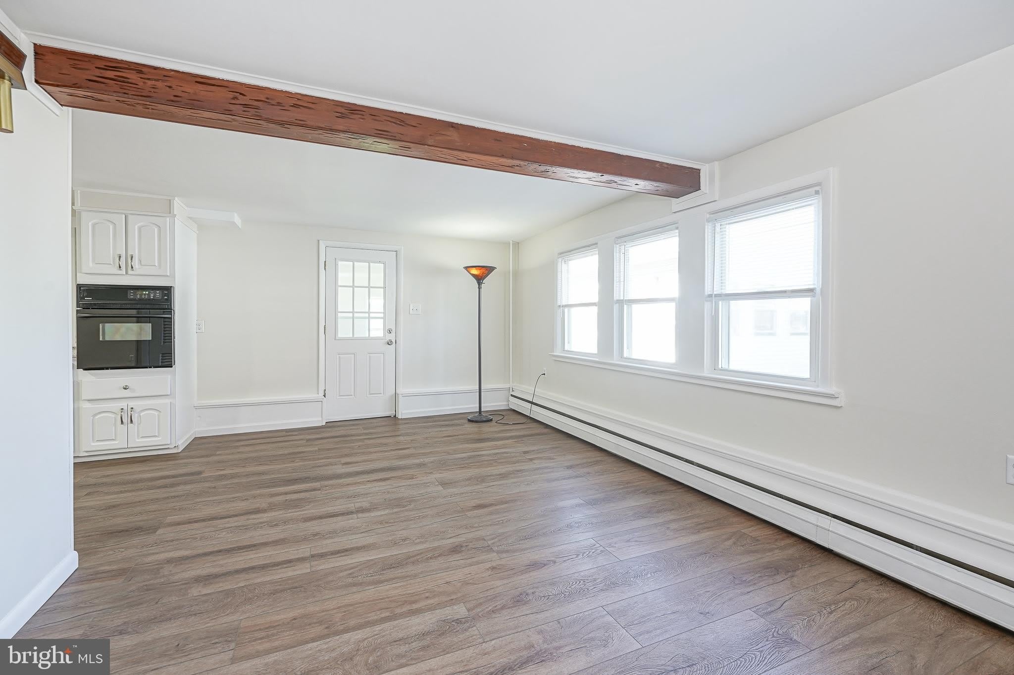 136 N READ Avenue – photo 5