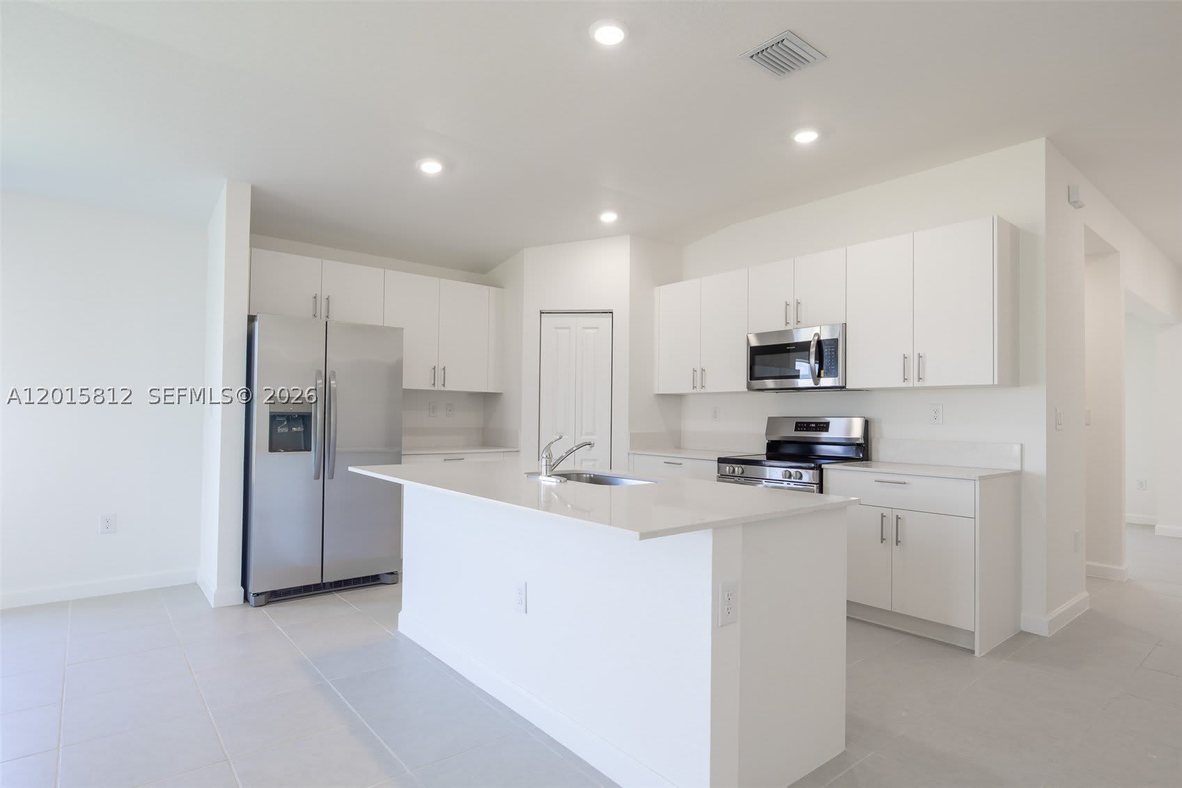 17564 SW 285th St – photo 4