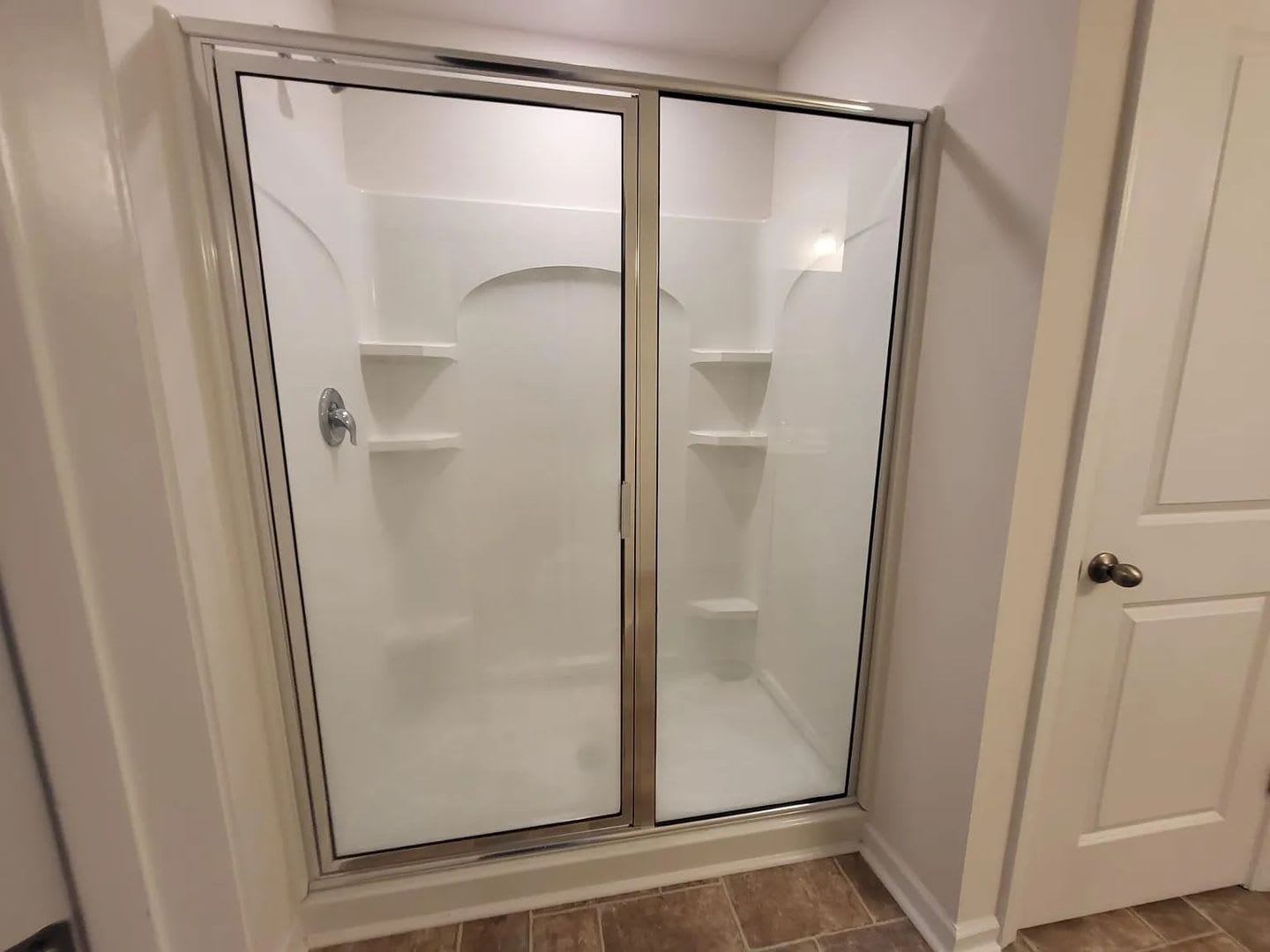 Room in 3 Bedroom Home at Guildford Hill Ln – photo 2