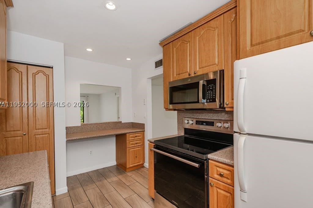 4111 Stirling Rd – photo 4