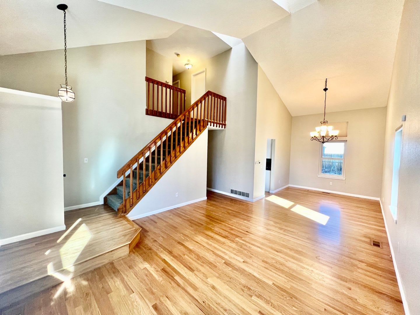 Beautifully Renovated Home Near Meadow Lake Park – photo 4