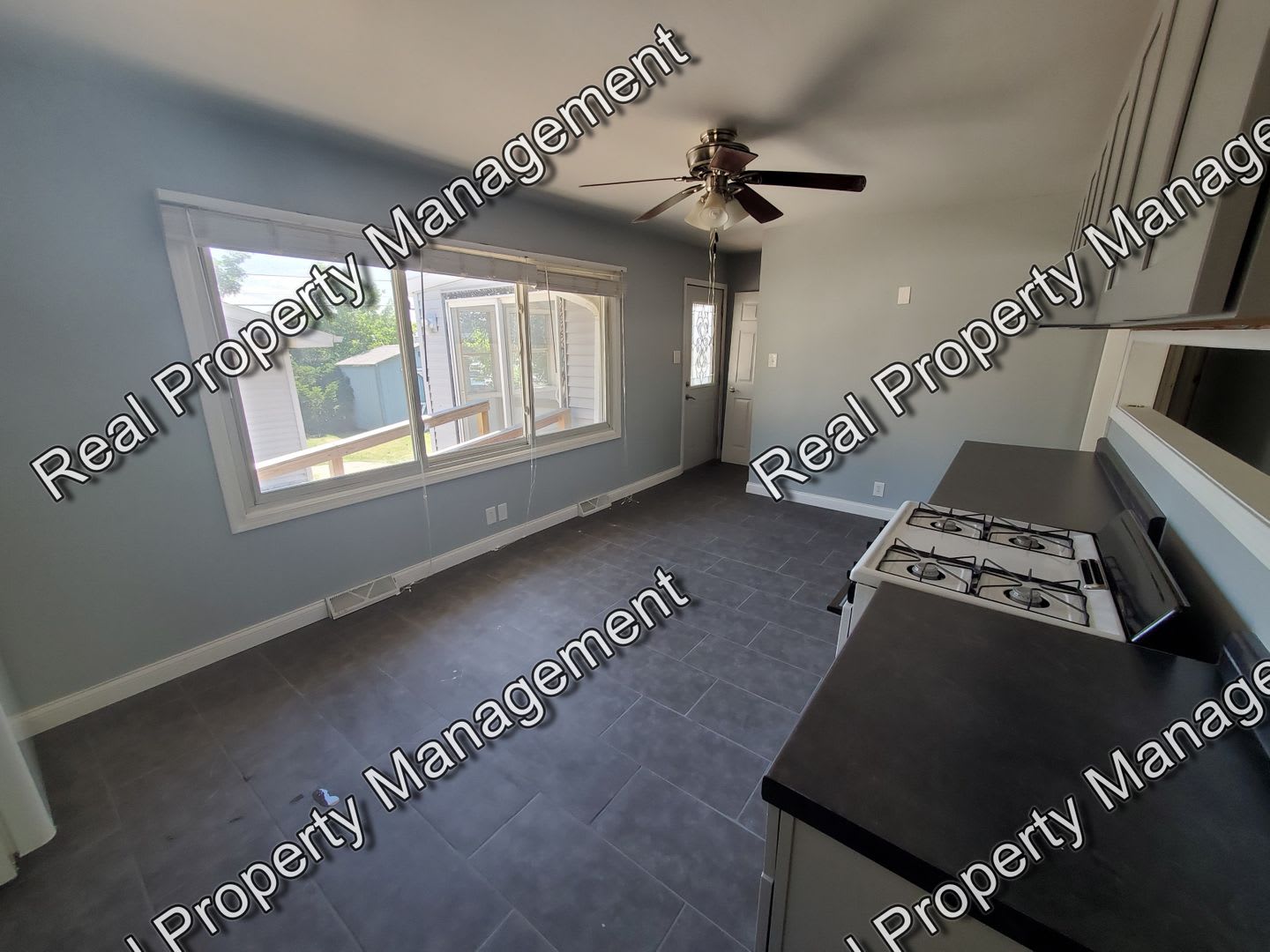 Three Bedroom Crown Point Ranch – photo 4