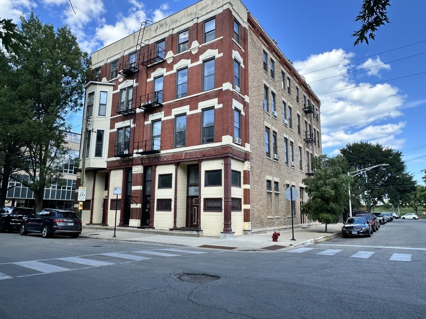 1239 N Noble Street – photo 1