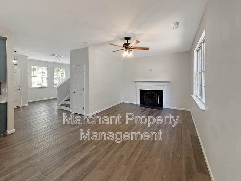 110 Golden Crest Court – photo 4