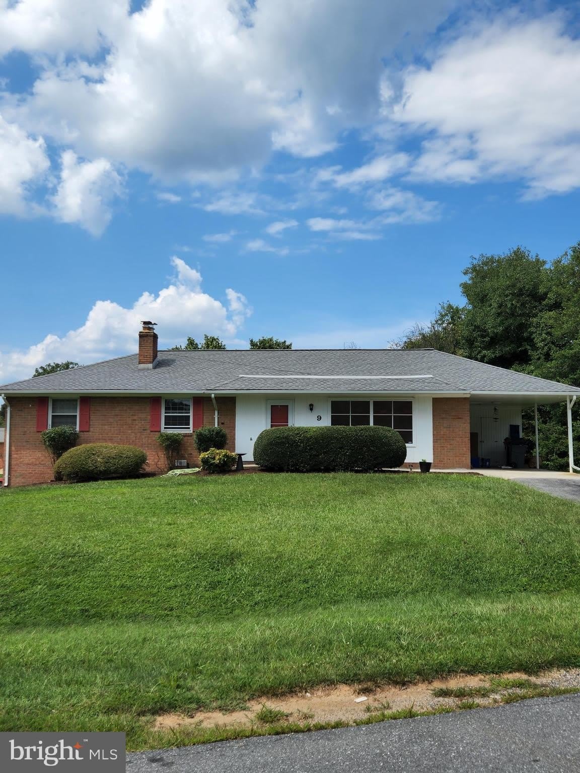 9 STONEYHURST Court – photo 2