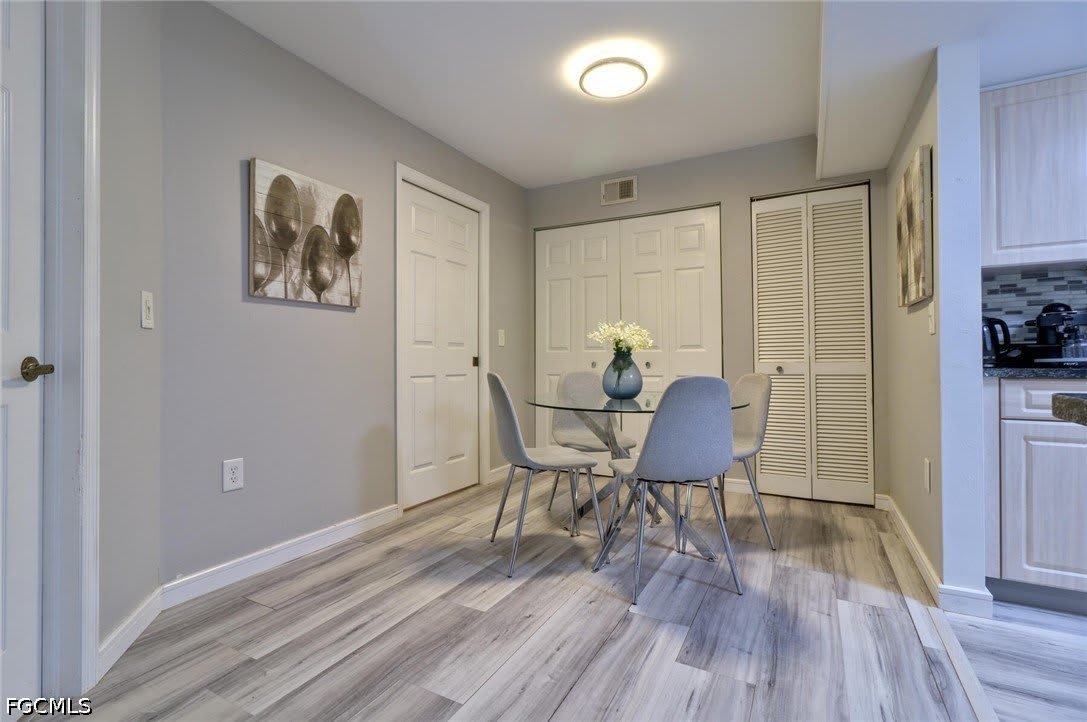 1775 Four Mile Cove Parkway – photo 5