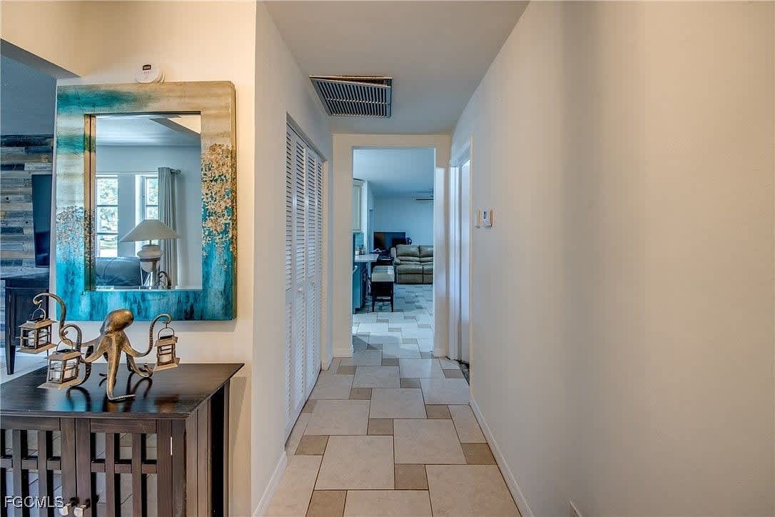 5344 Malibu Ct – photo 1