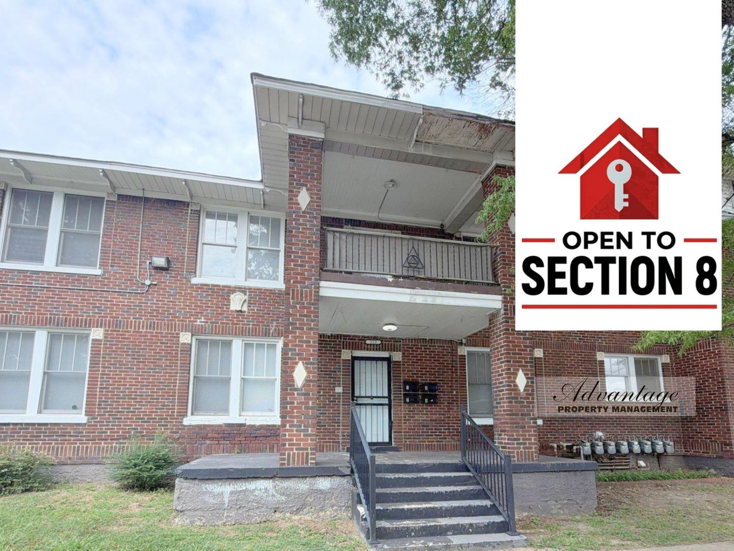 525 N Waldran Blvd Unit 4 – photo 1