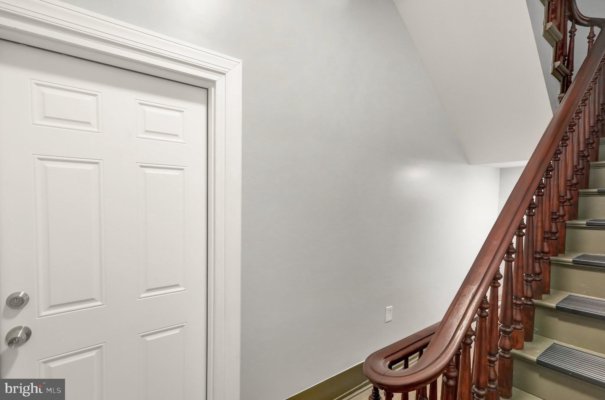1156 FRANKLIN Street – photo 2
