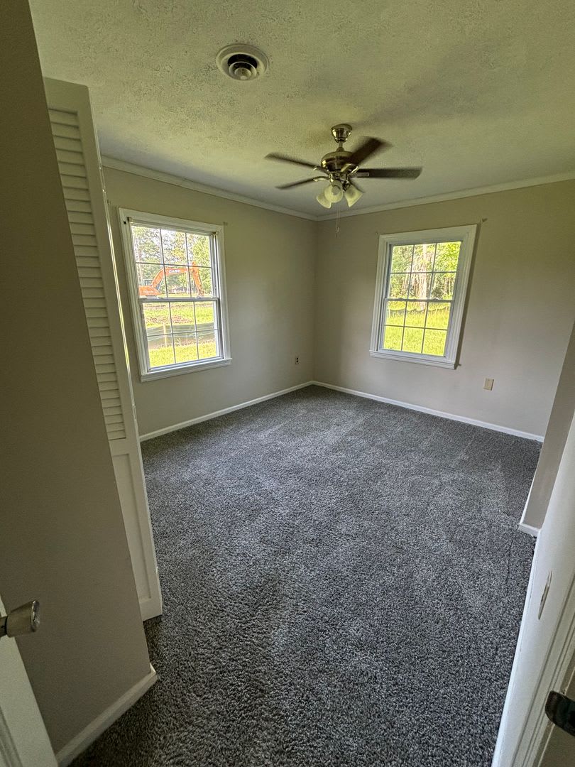For Rent: Spacious 4-Bedroom Home at 985 Pineland Avenue, Hinesville, GA 31313 – photo 4
