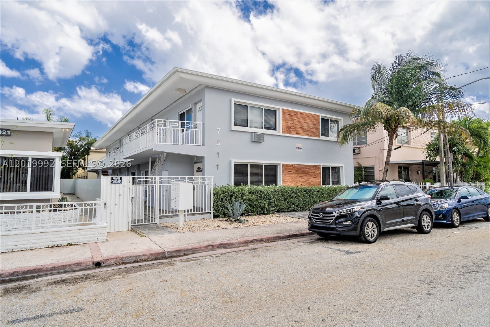 7911 Abbott Ave – photo 1