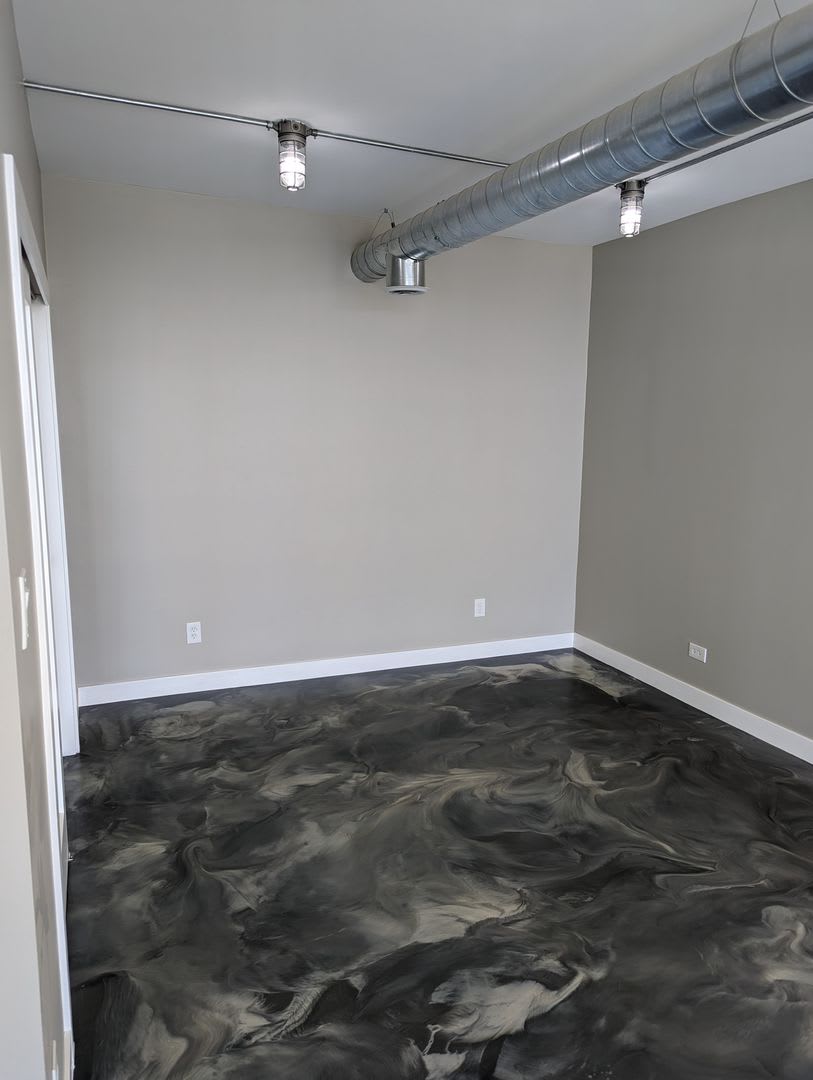Executive Towers Condo Available for Rent! – photo 3