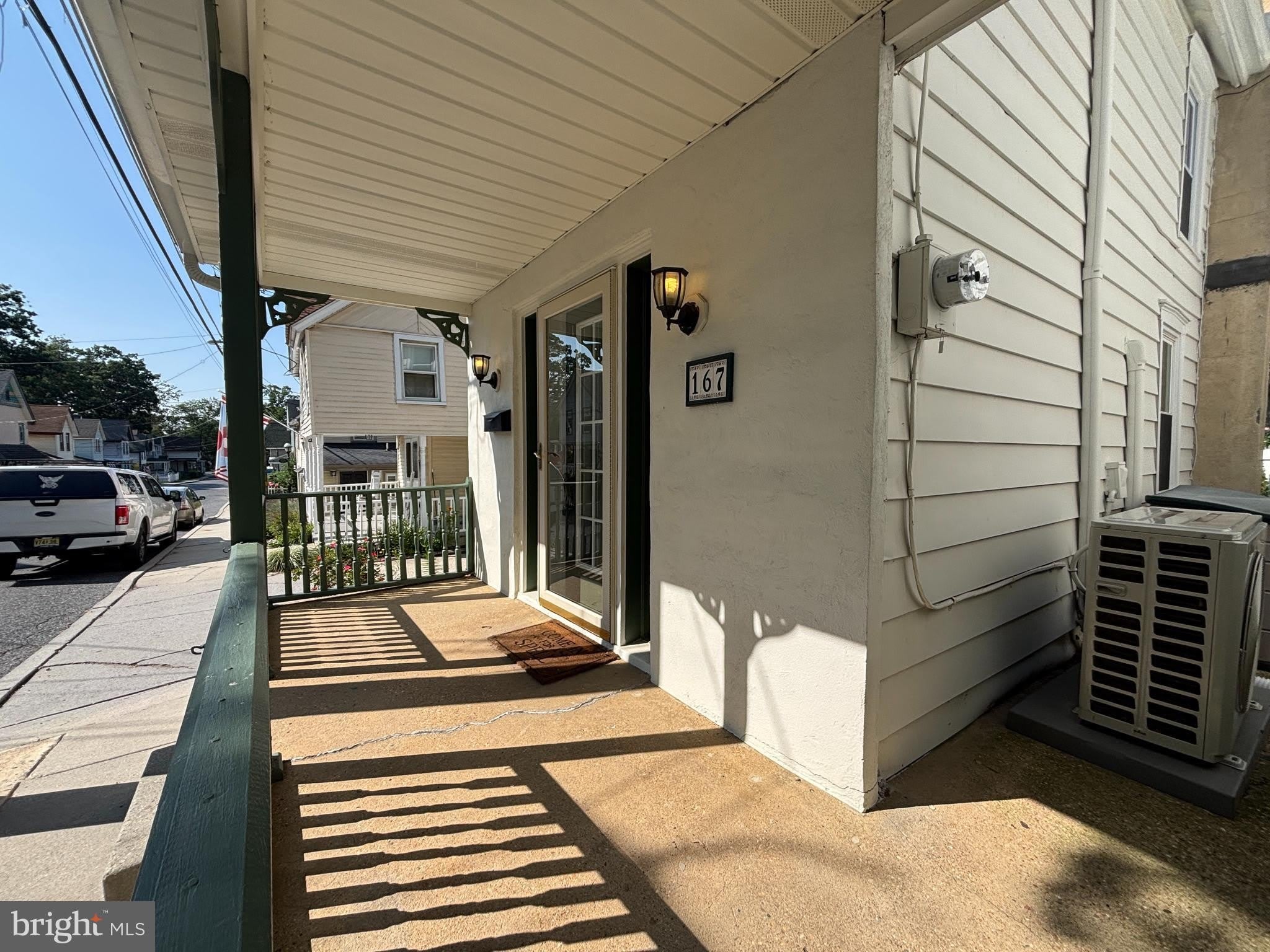 167 WEST Avenue – photo 2