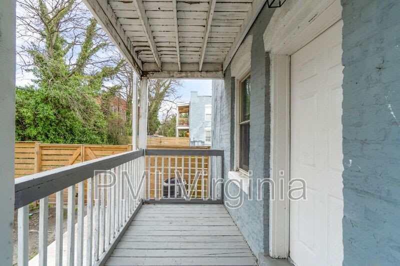 731 W 38th St – photo 4
