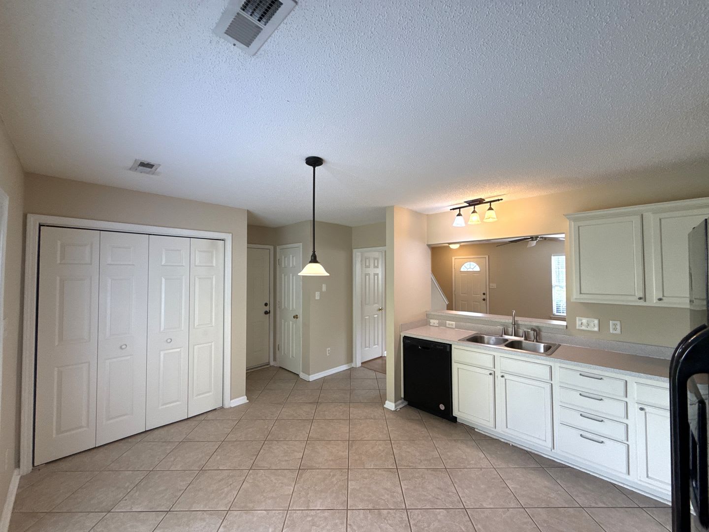 T.R. Lawing Realty Property – photo 4