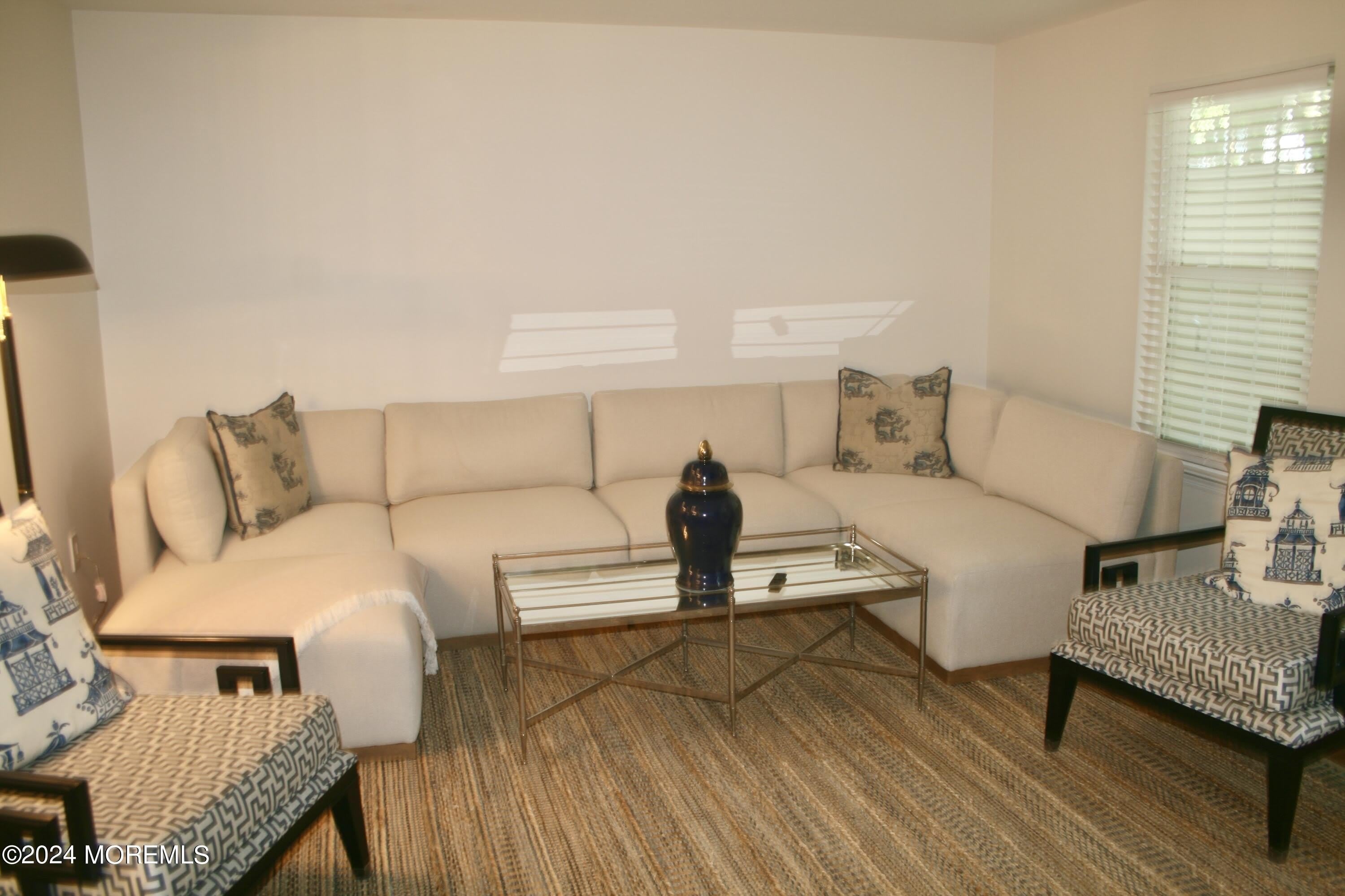 16 Apple Drive – photo 5