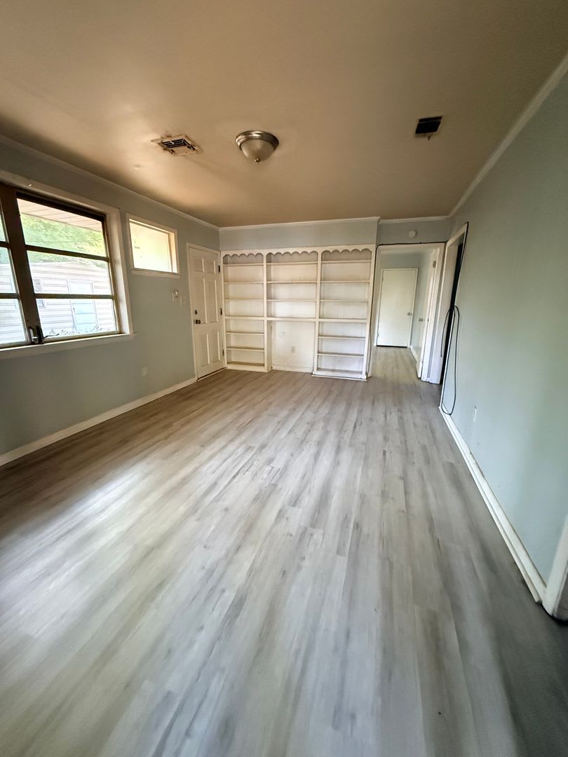 Affordable 3 bedroom 1 bath home – photo 4