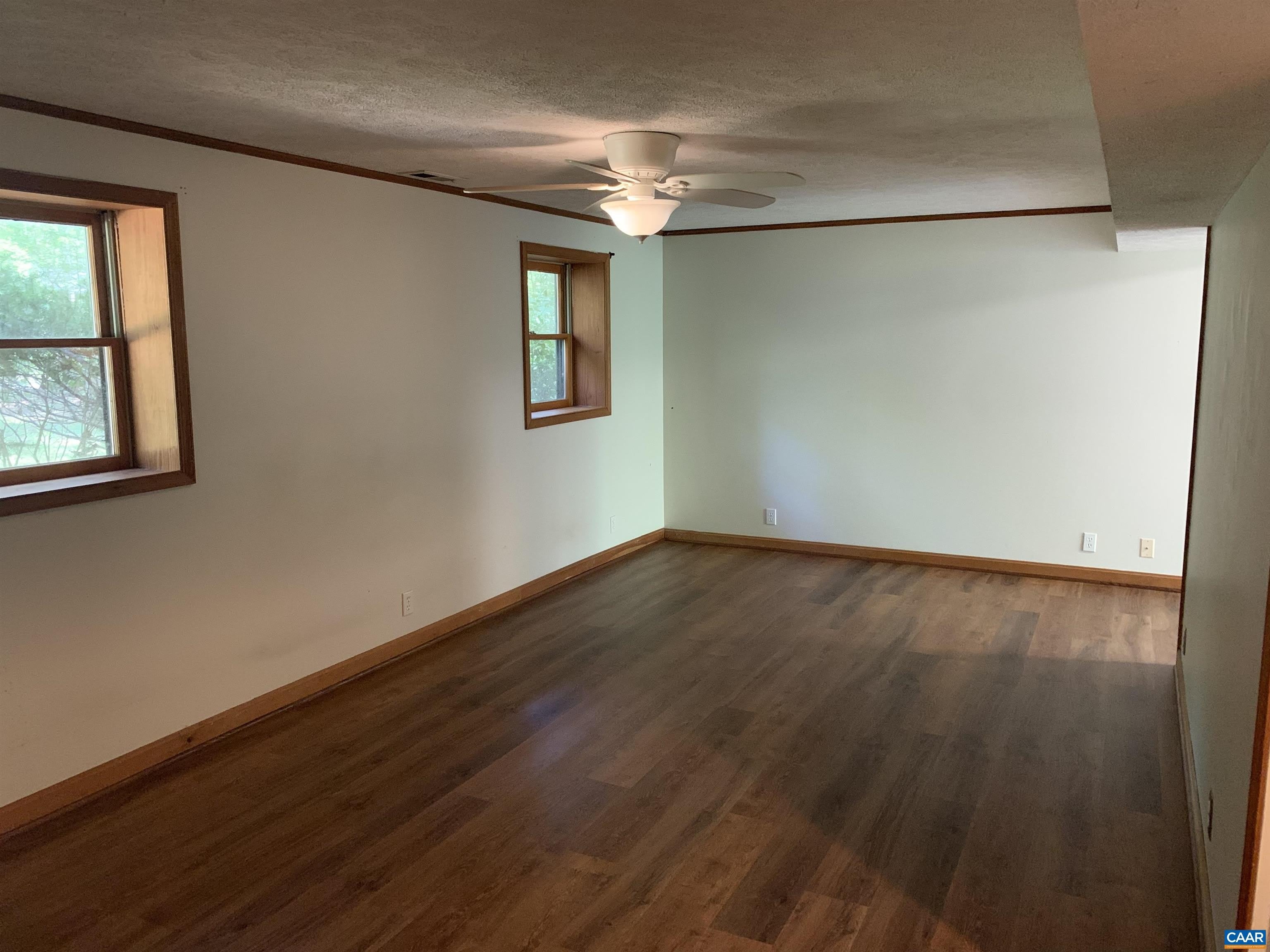 103 CLOVERHILL CT – photo 3