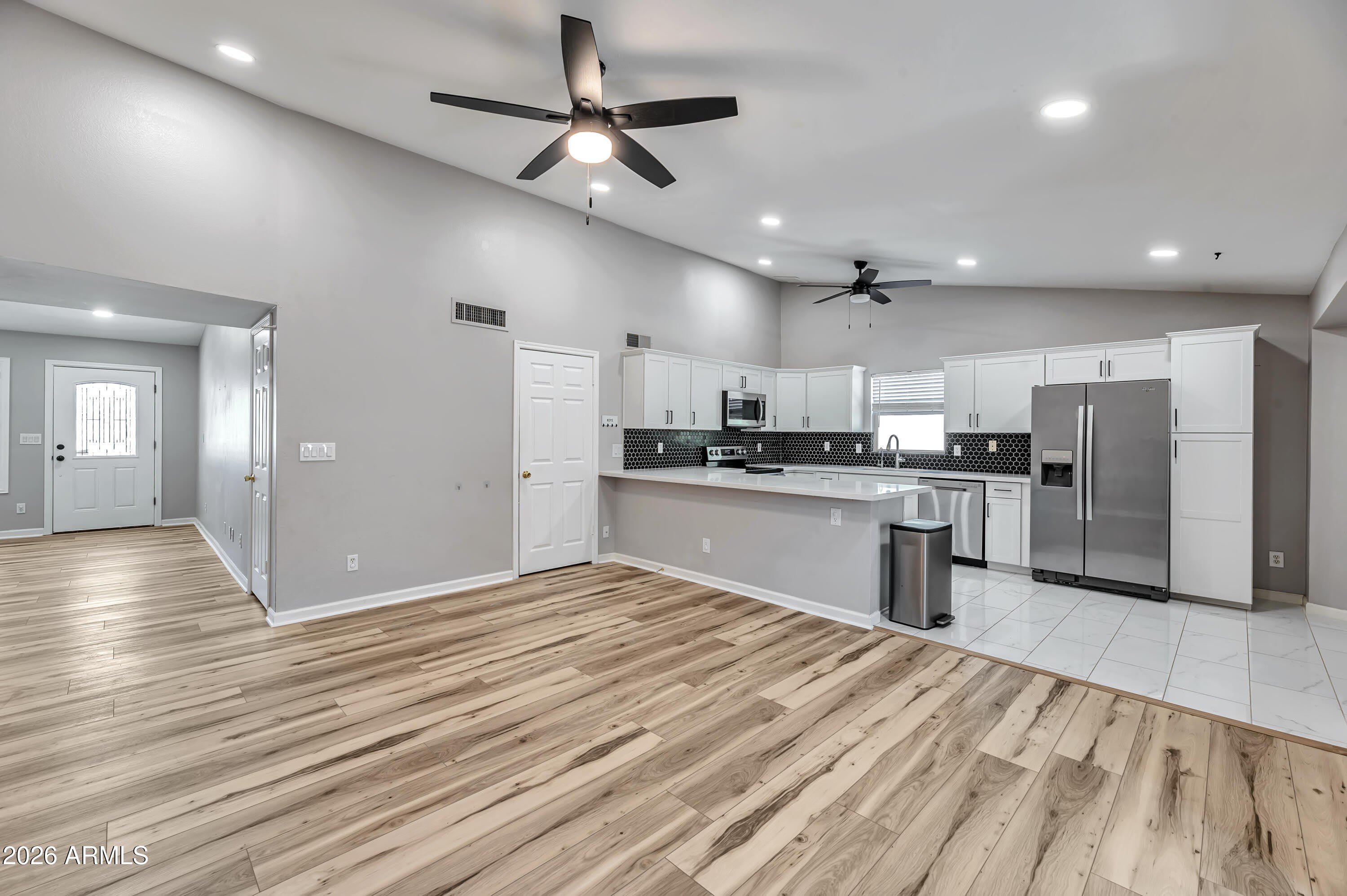 6502 E GRANDVIEW Drive – photo 5